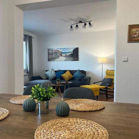 Kakavanen'S Sea View Apartment 발치크 외부 사진
