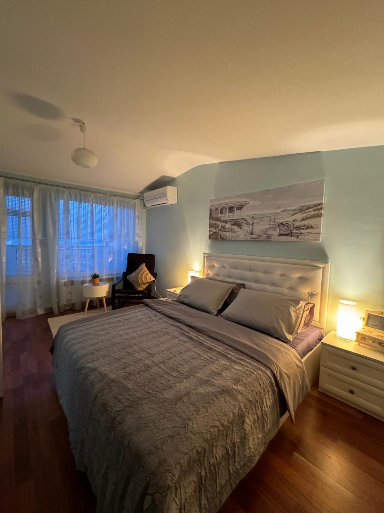 Kakavanen'S Sea View Apartment 발치크 외부 사진
